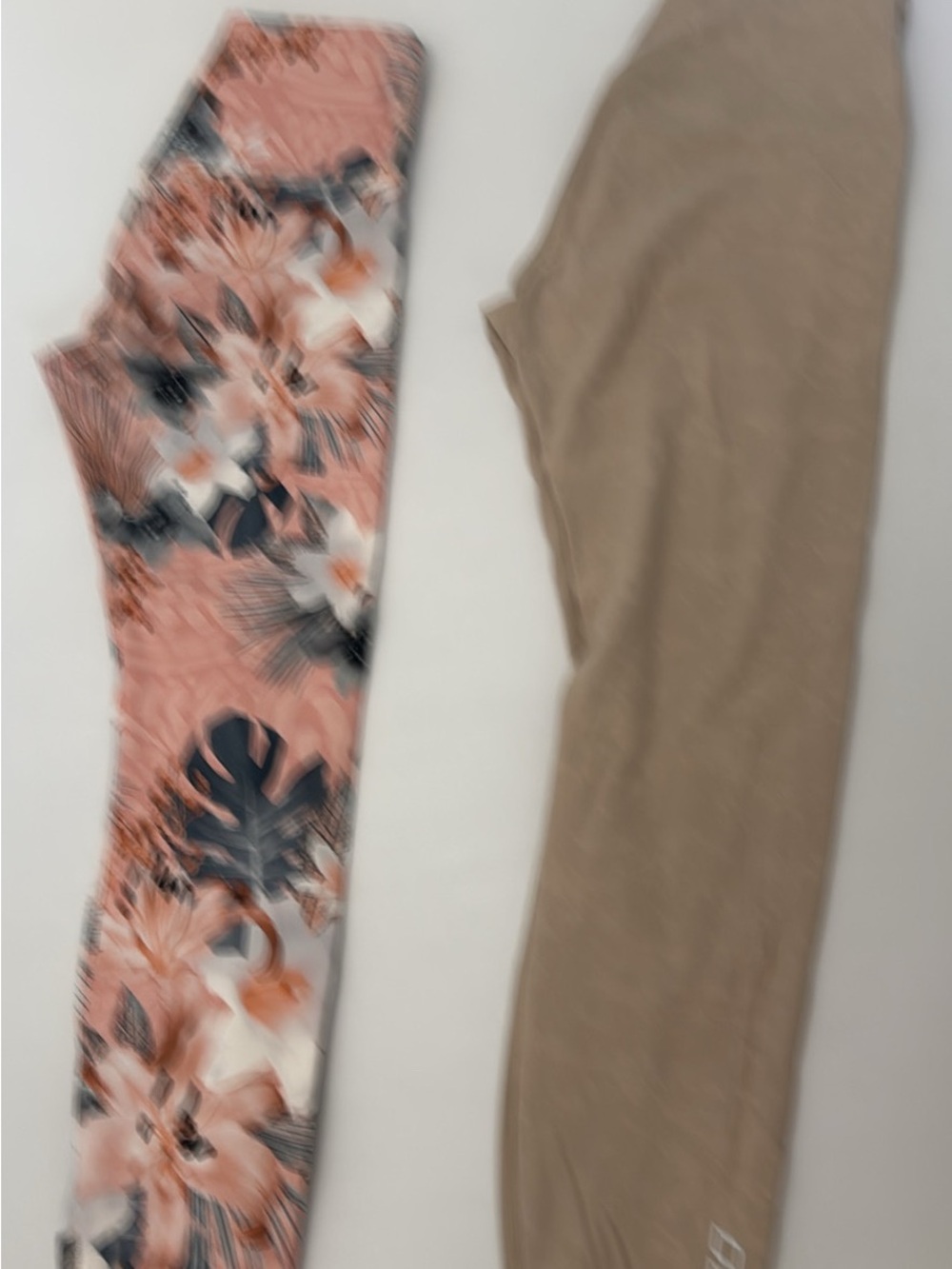 Lorna Jane Floral Coral & Tan Cropped Leggings